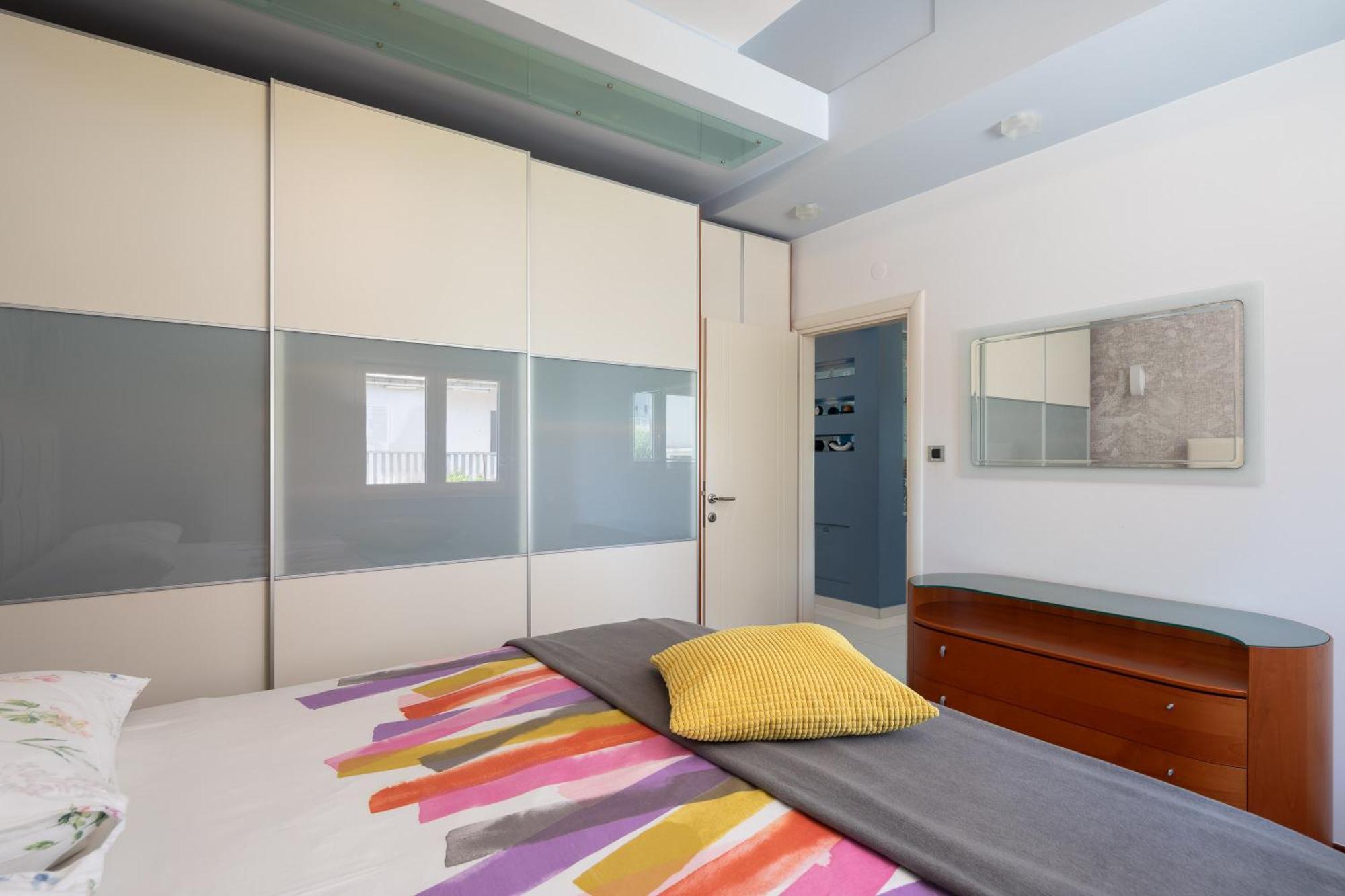 Brkic Apartments With Private Parking Makarska Værelse billede
