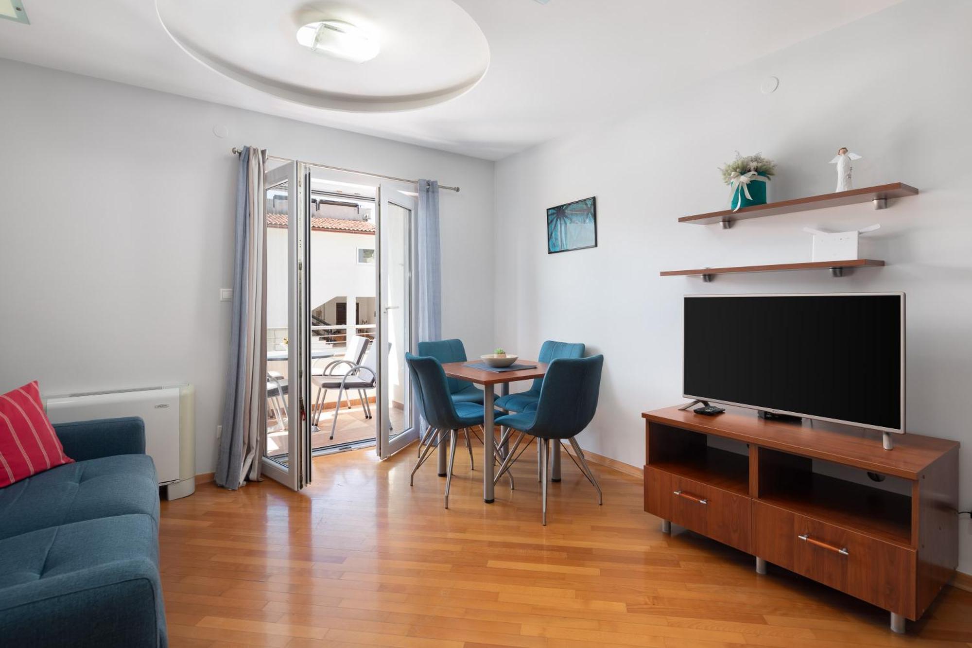 Brkic Apartments With Private Parking Makarska Værelse billede